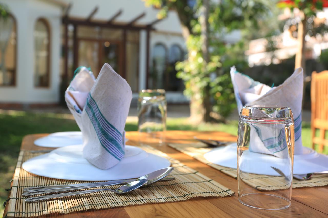 Mango Hill Inn Yangon Ngoại thất bức ảnh